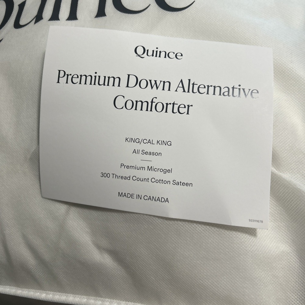 Quince King/Cal King Premium Down Alternative Comforter Duvet White NWT